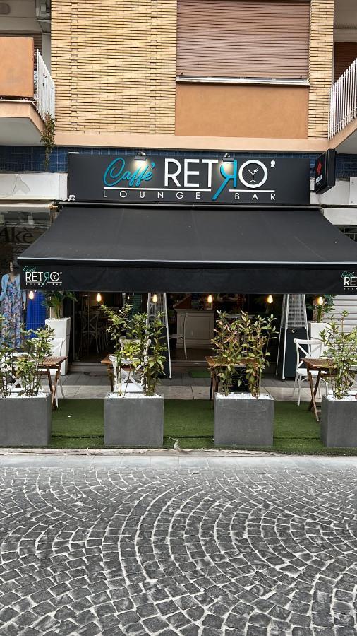 B&B Caffe Retro' Cisterna di Latina Exterior foto